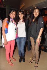 Genelia Dsouza, Priyanka Alva at Balak Palak premiere hosted by Reitesh Deshmukh in PVR, Mumbai on 2nd Jan 2013 (156).JPG